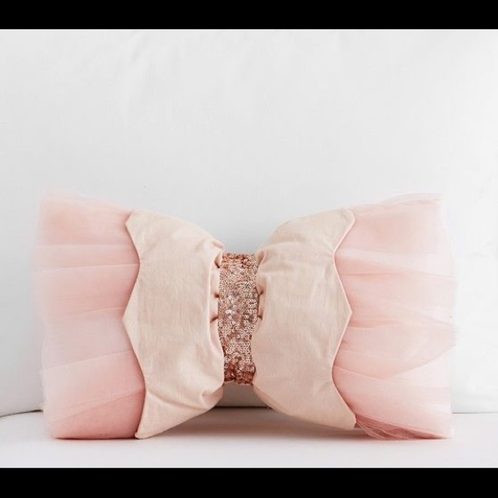 Emily & Meritt Bow Shaped Throw Pillow